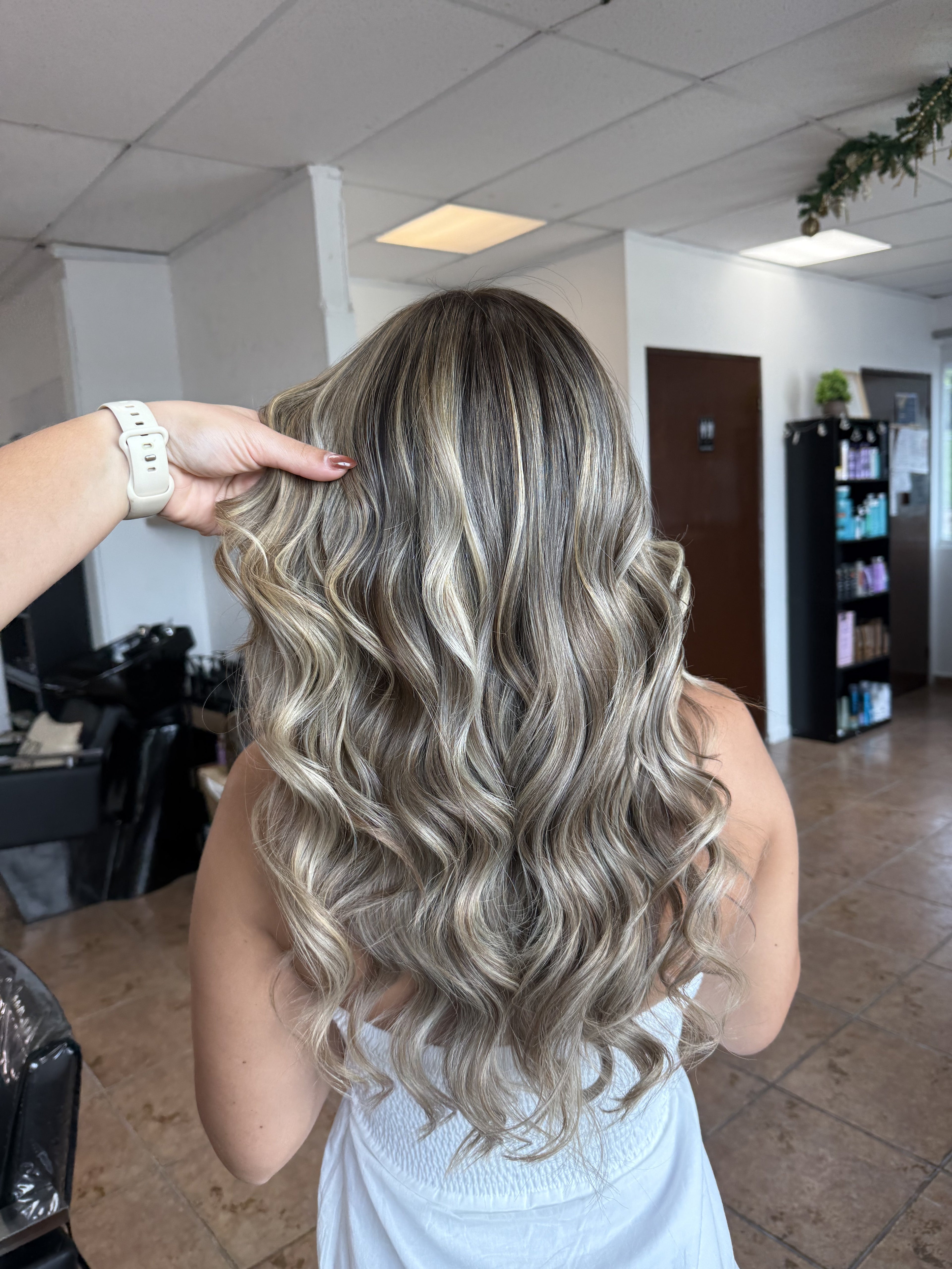 Blonde/Gray Hair
