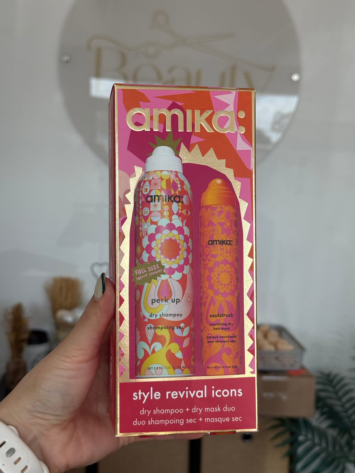 Amika Kit Style Revival