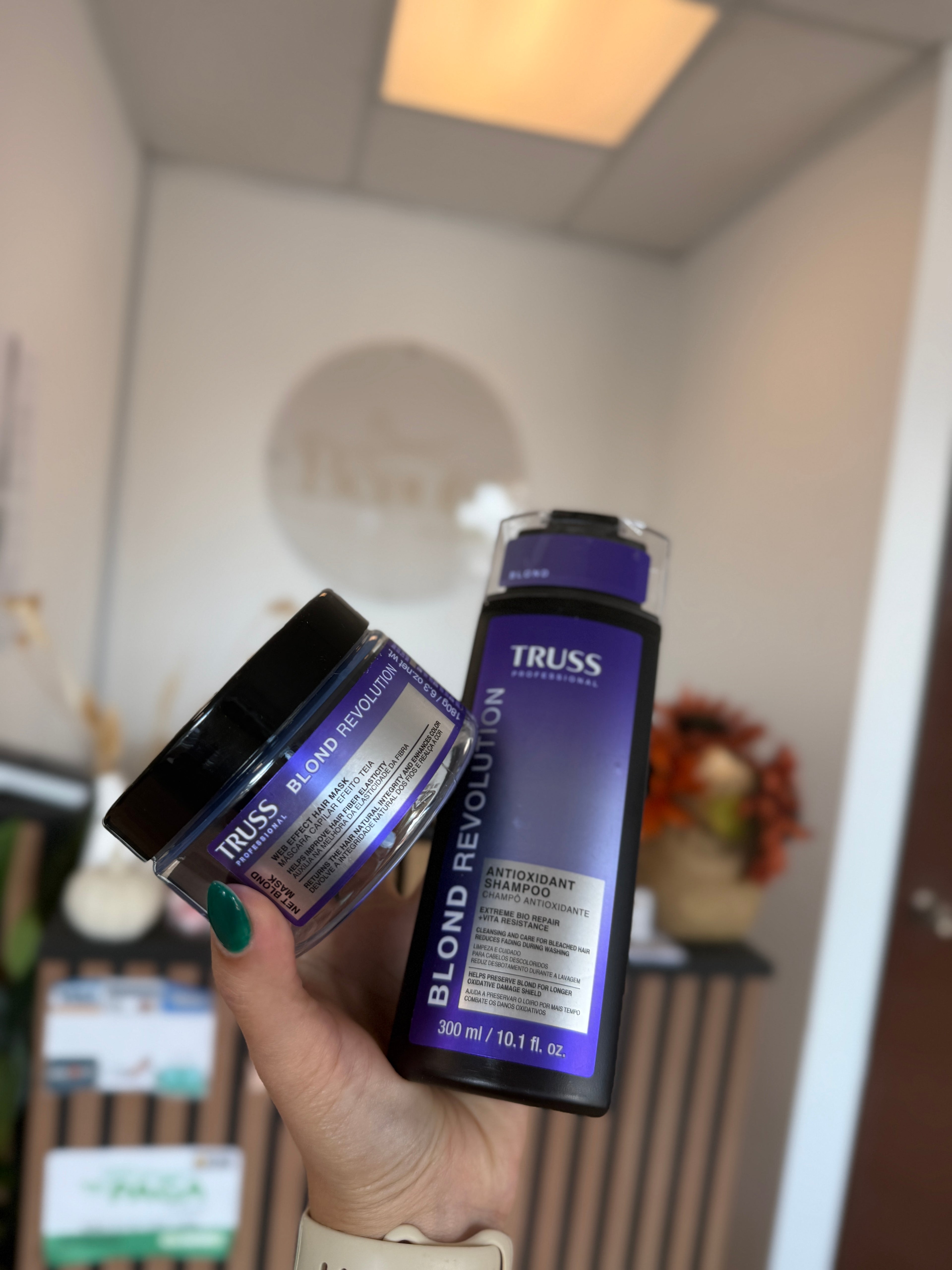 Truss Blond Revolution Shampoo