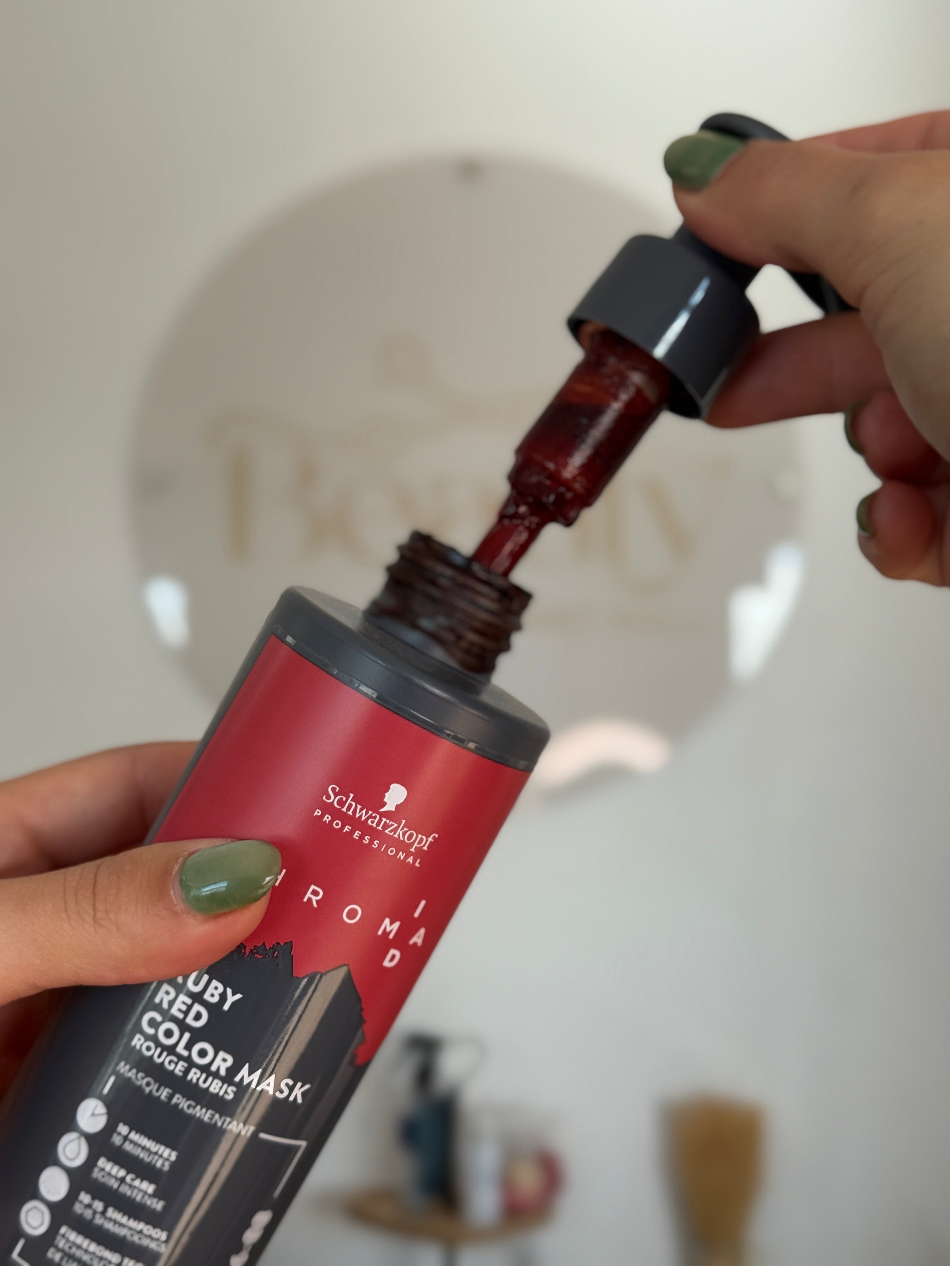 ScHwarzkopf Chroma ID 6-88 Ruby Red