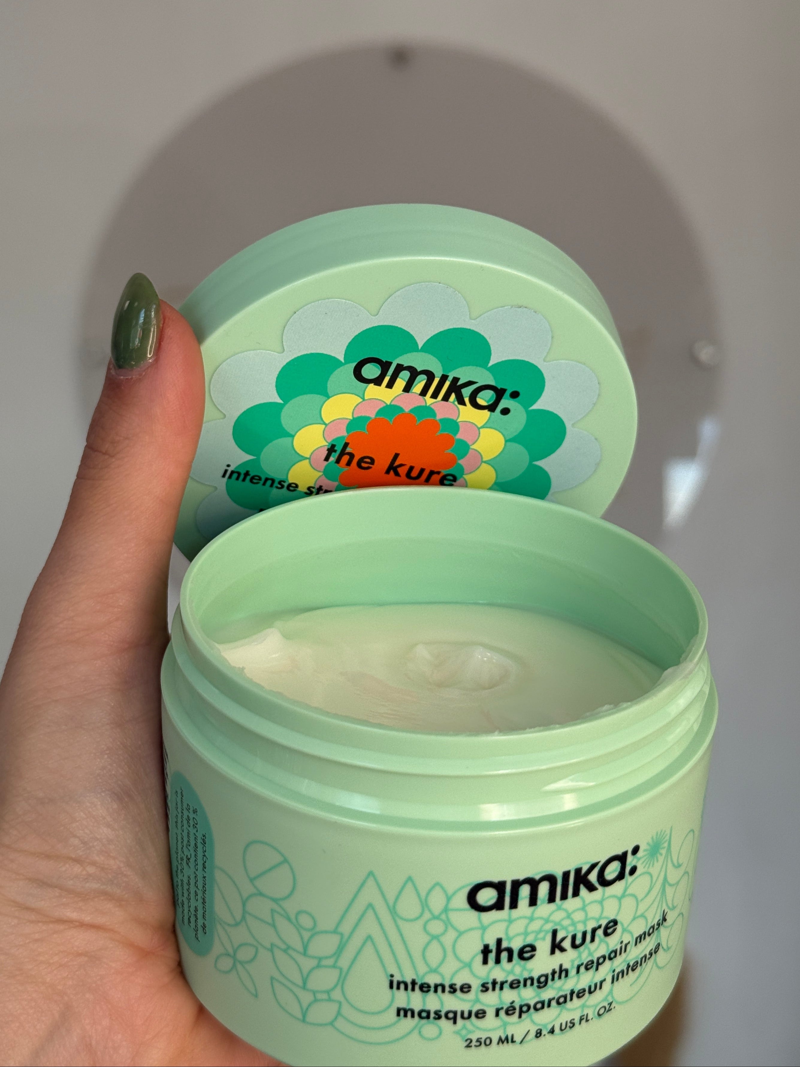 The Kure Mask de Amika