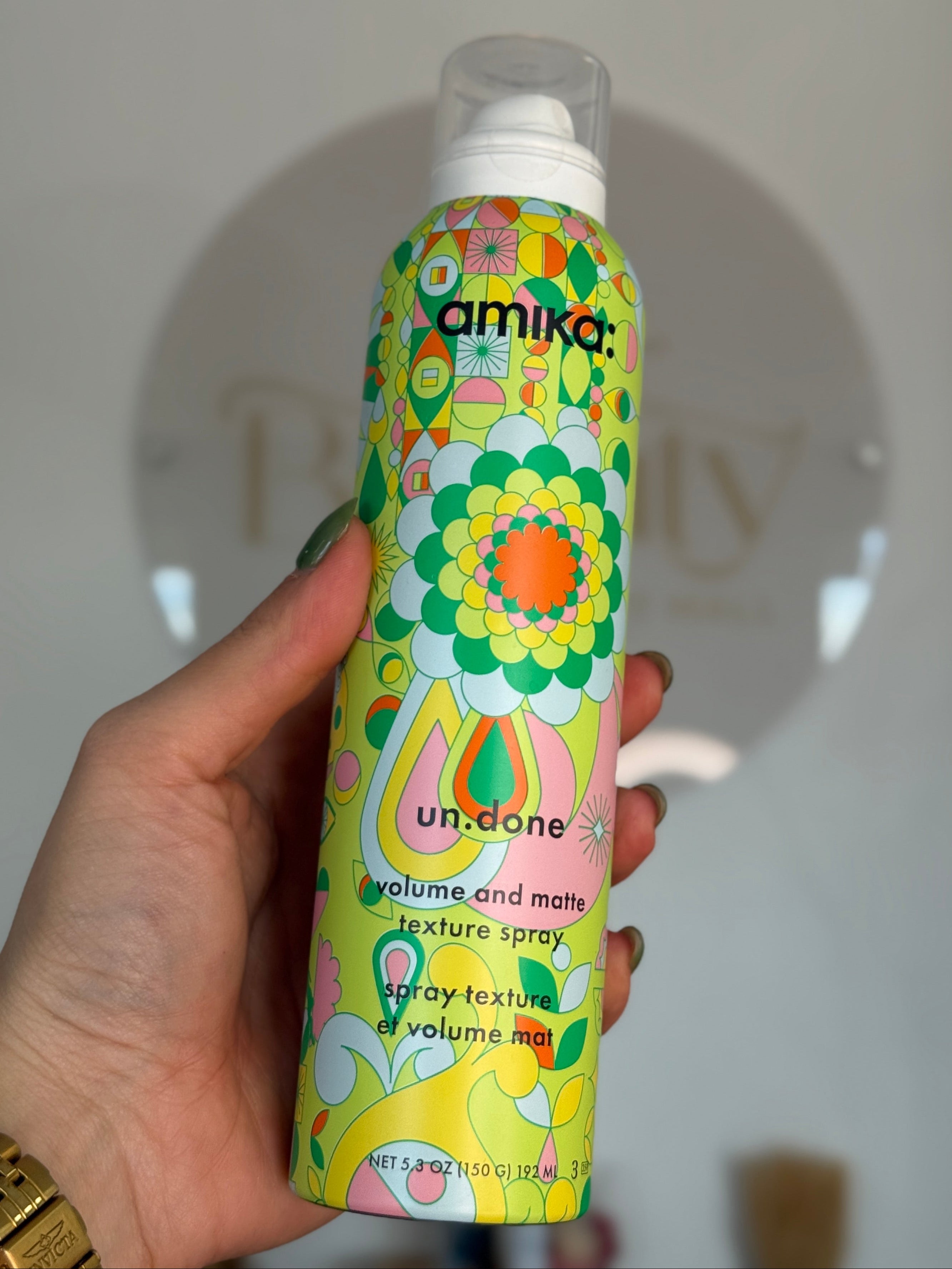 Un done Volume Spray de Amika